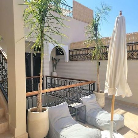 Riad Isahiac Avec Piscine En Exclusivite Marrakesh Exterior photo