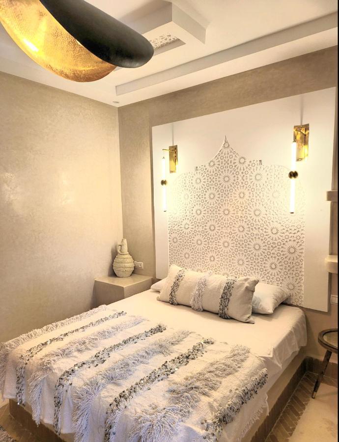 Riad Isahiac Avec Piscine En Exclusivite Marrakesh Exterior photo